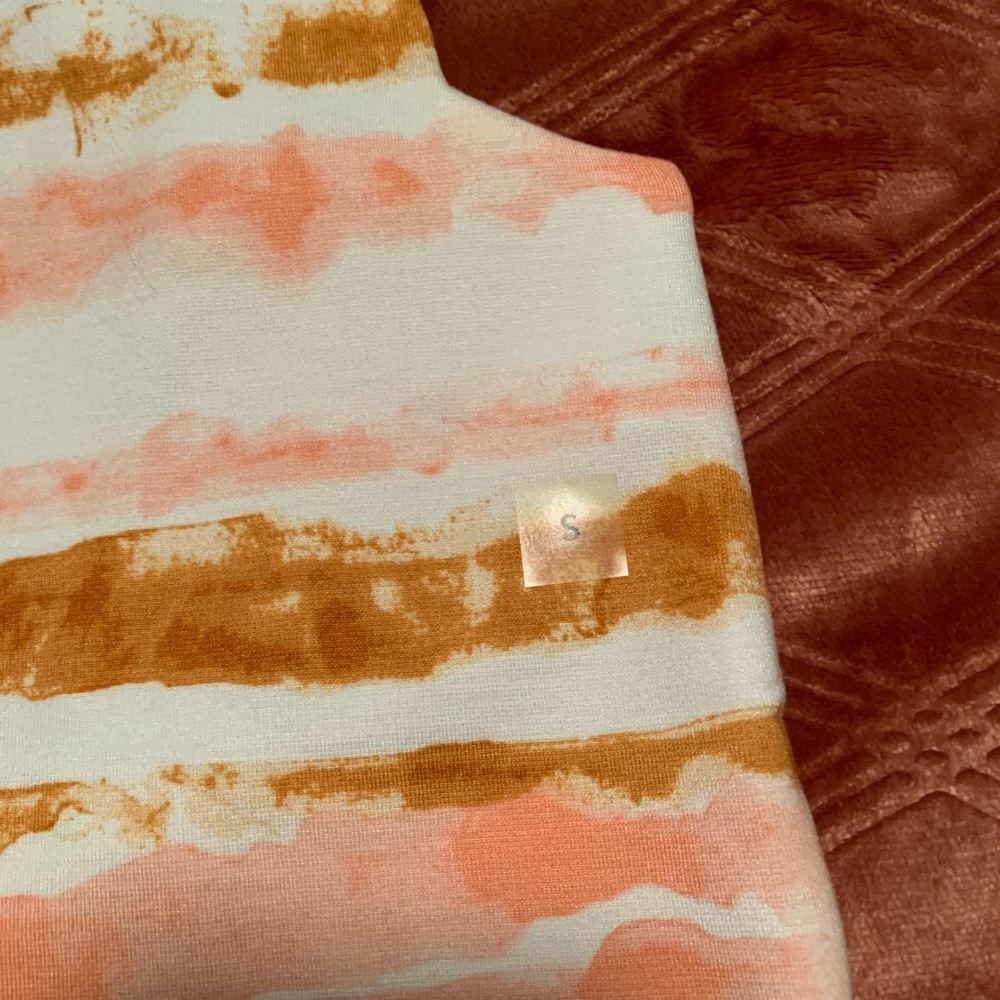 Ann Taylor Striped Scallop Sleeve Shell - Picture 3 of 4